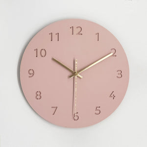 שעון קיר מעוצב לבית - דגם מספר - ורוד בהיר - ShapeMixer